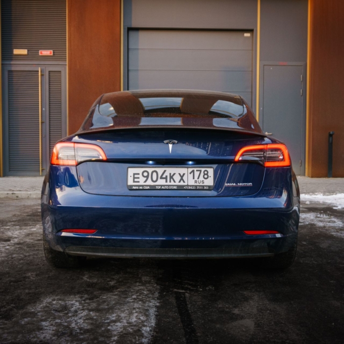 Tesla Model 3 AT, 2023 — изображение 4