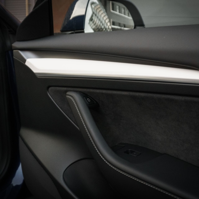 Tesla Model 3 AT, 2023 — изображение 12