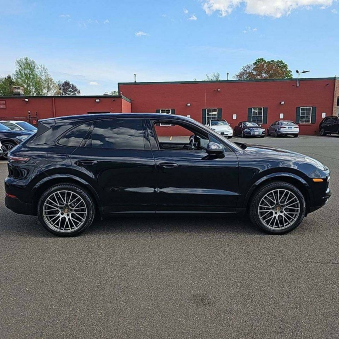 Porsche Cayenne 3.0 AT Platinum Edition, 2022 — изображение 4