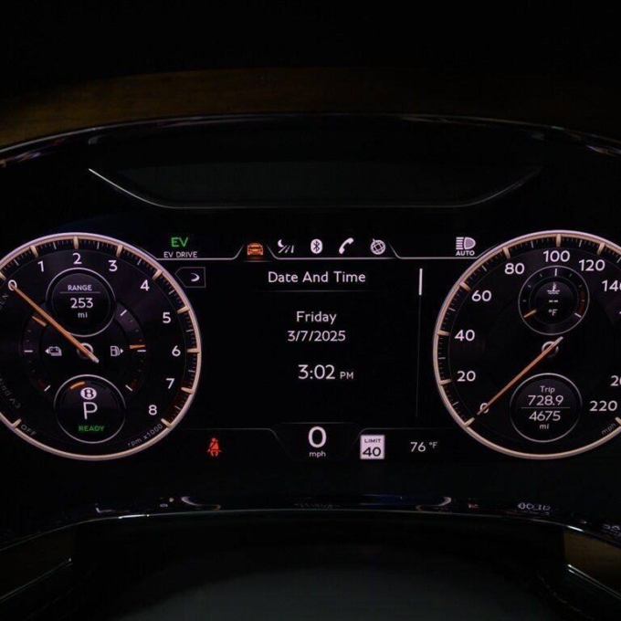 BENTLEY FLYING SPUR HYBRID, 2022 — изображение 7