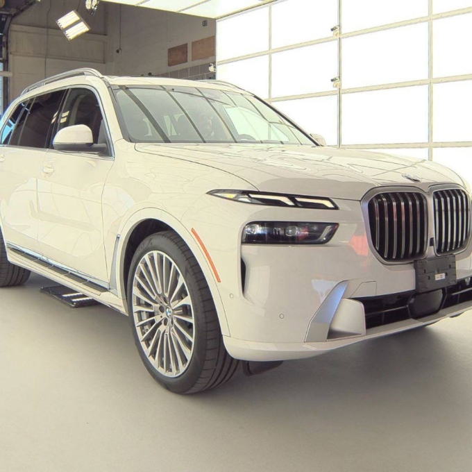 BMW X7 XDRIVE40I, 2022 — изображение 2