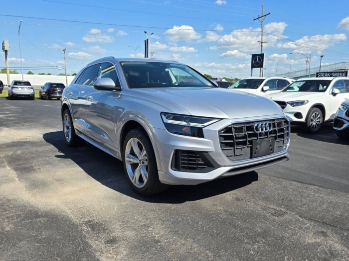 Audi Q8 Premium Plus 3.0 AT, 2022