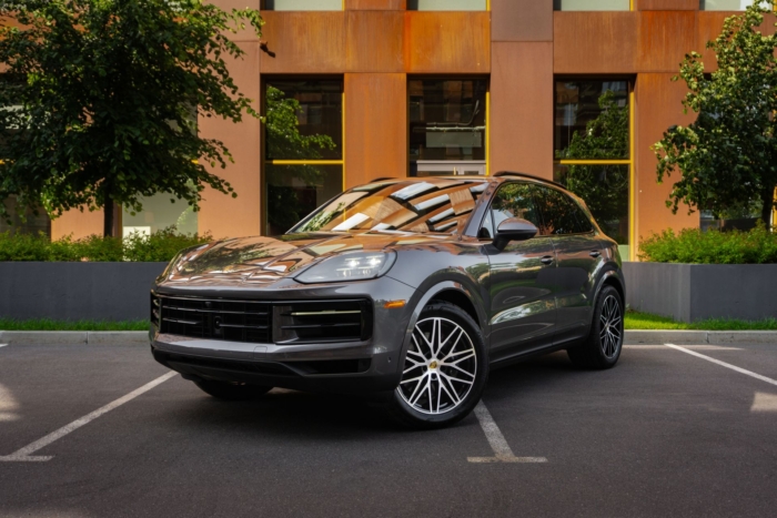 Porsche Cayenne 3.0 AT, 2024