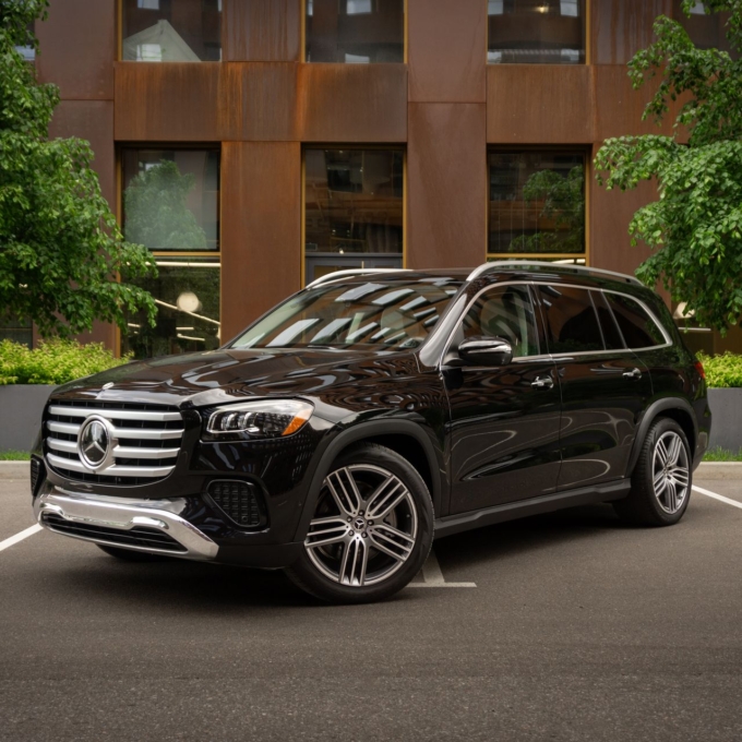 Mercedes-Benz GLS 450, 2023