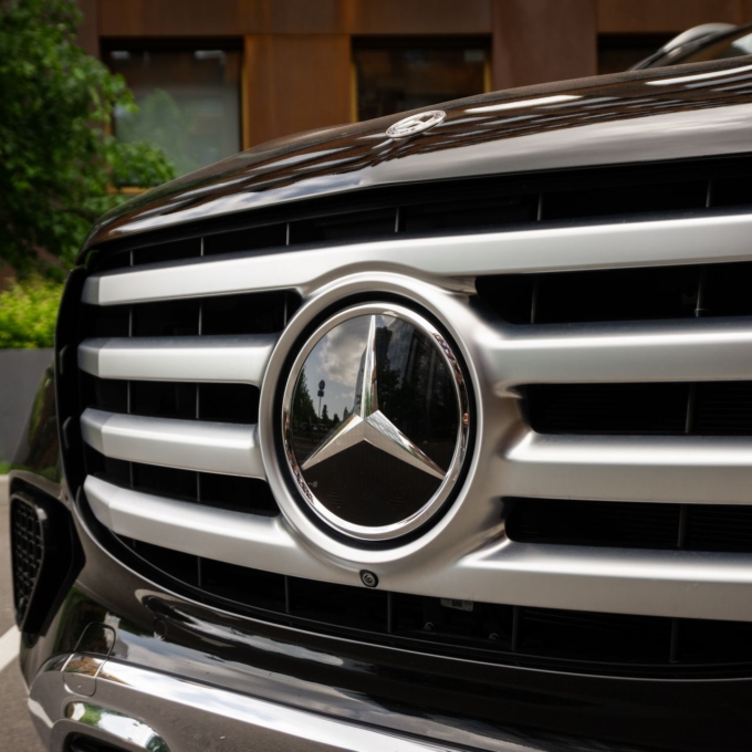 Mercedes-Benz GLS 450, 2023 — изображение 13