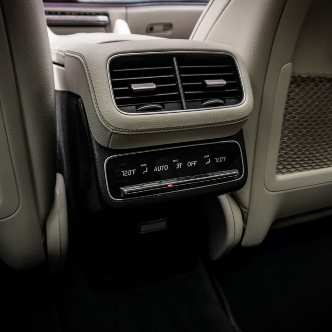 Mercedes-Benz GLS 450, 2023 — изображение 33
