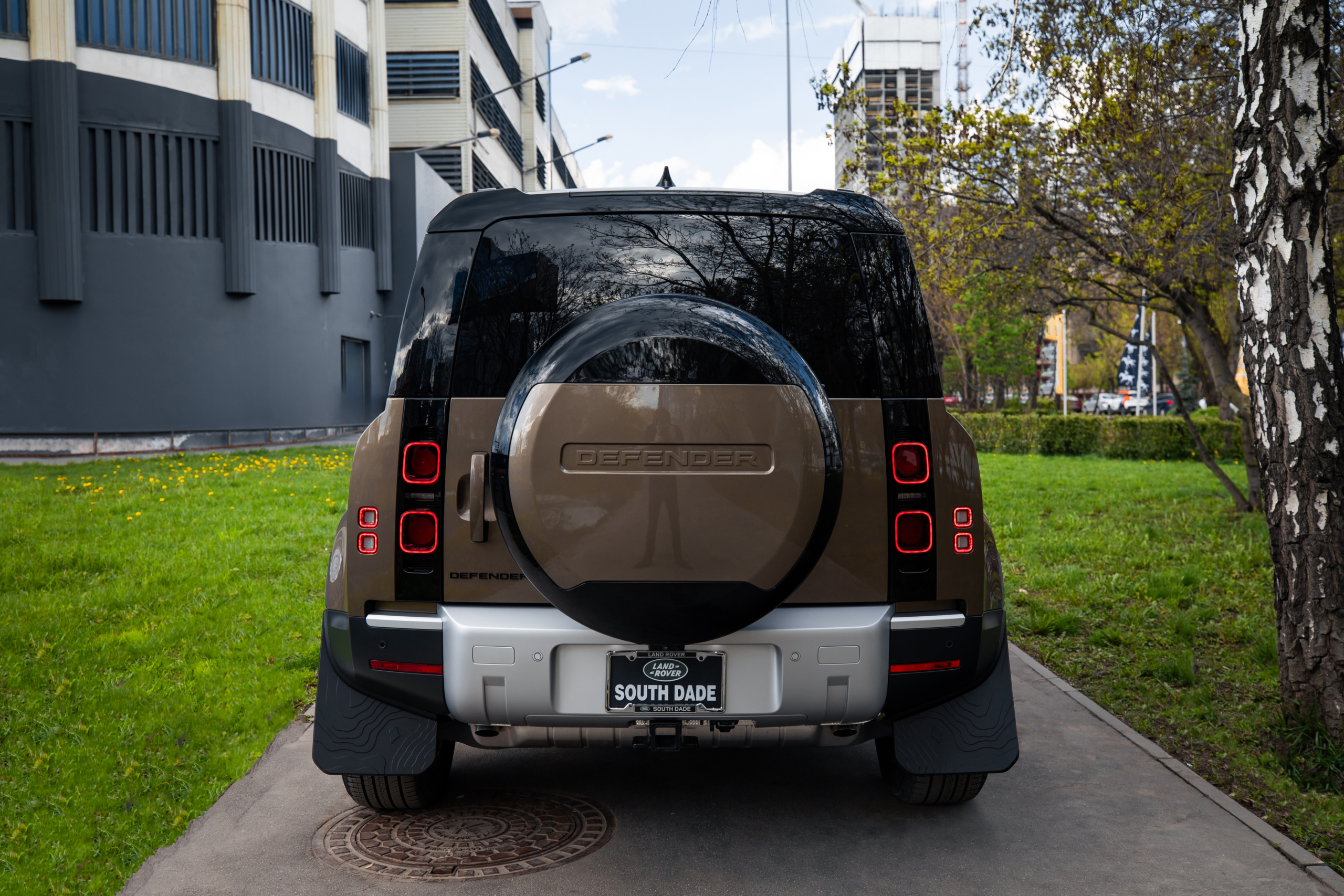 Land Rover Defender 110, 2024 — изображение 3