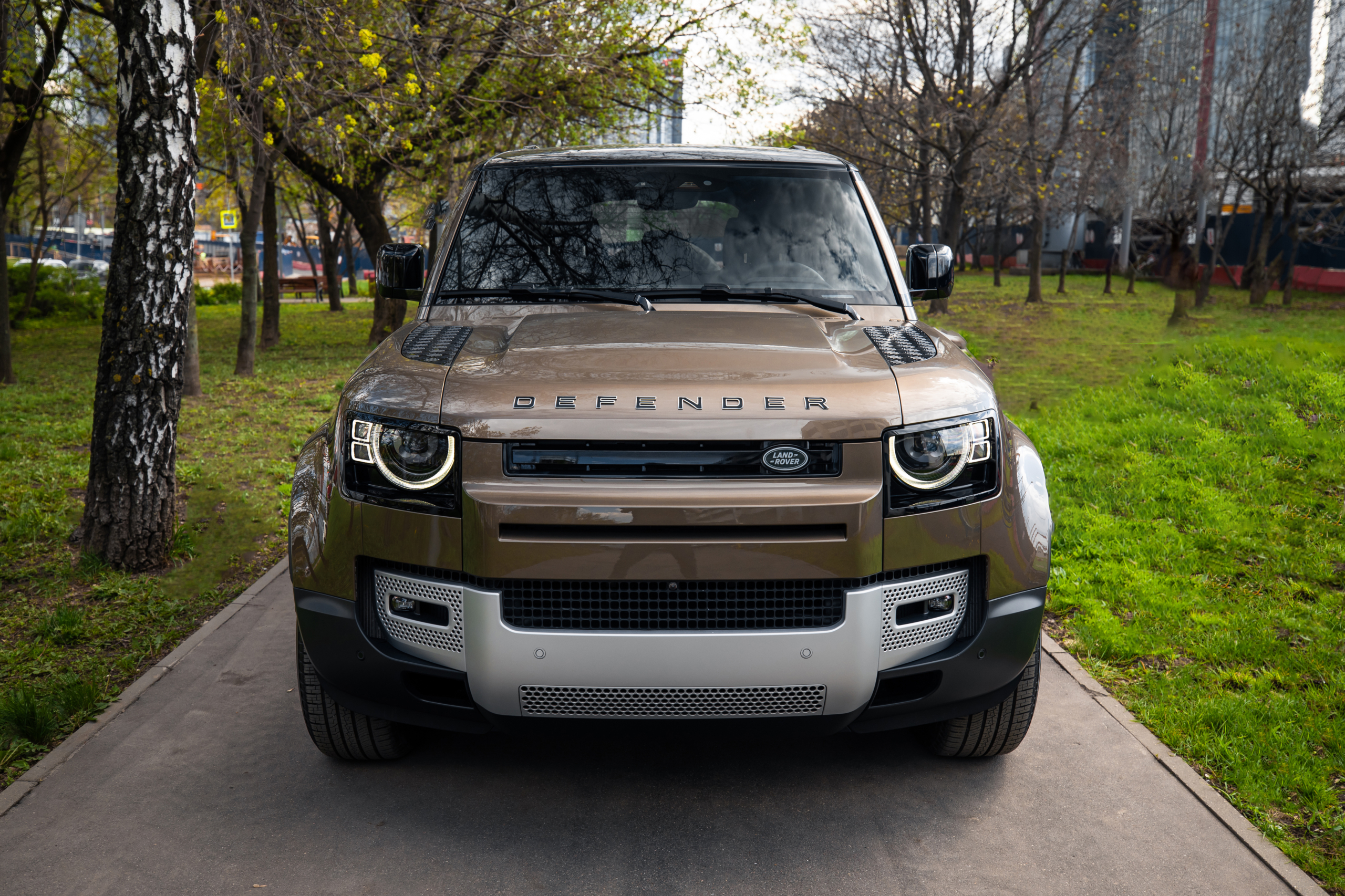 Land Rover Defender 110, 2024