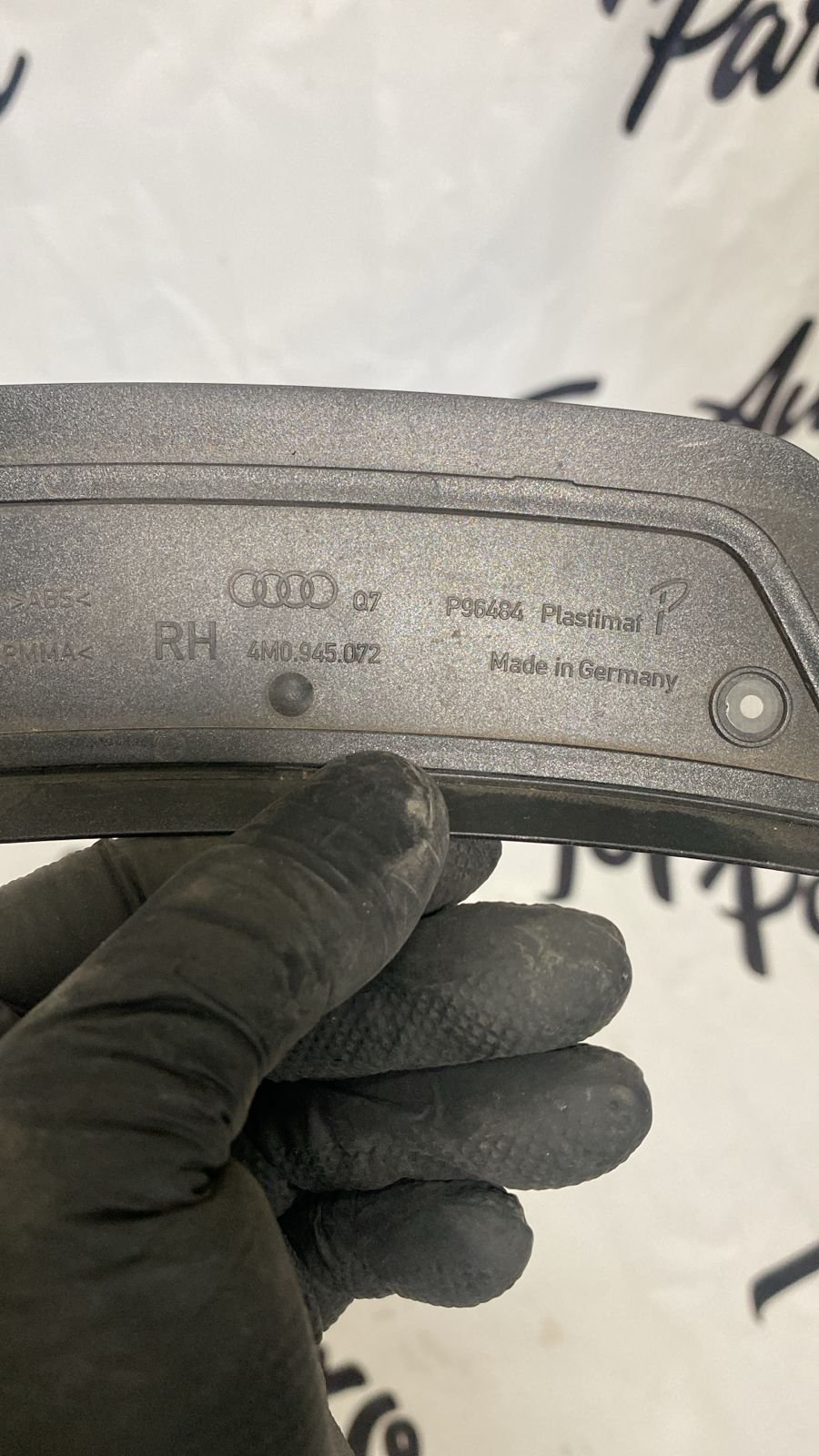 Катафот Audi Q7 / Q8 (4M) 4M0945072 — фото 3