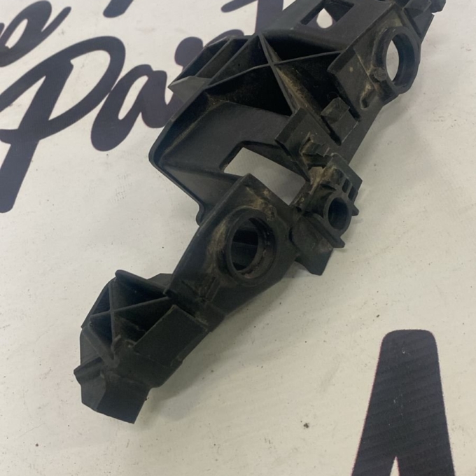 Кронштейн бампера перед Audi Q5 / SQ5 (FY) 80A807283A