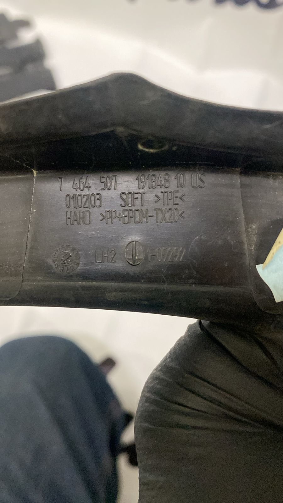 Кронштейн бампера (R и L) BMW X3 (G01, F97) 7399982