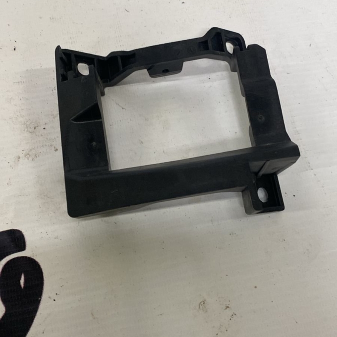 Кронштейн радара Audi A4 / A5 (B9) 8W0907175