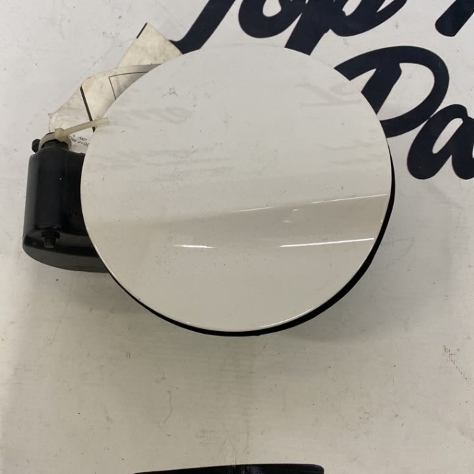 Лючок топливного бака Ford Mustang VI (S550) FR3B6327936