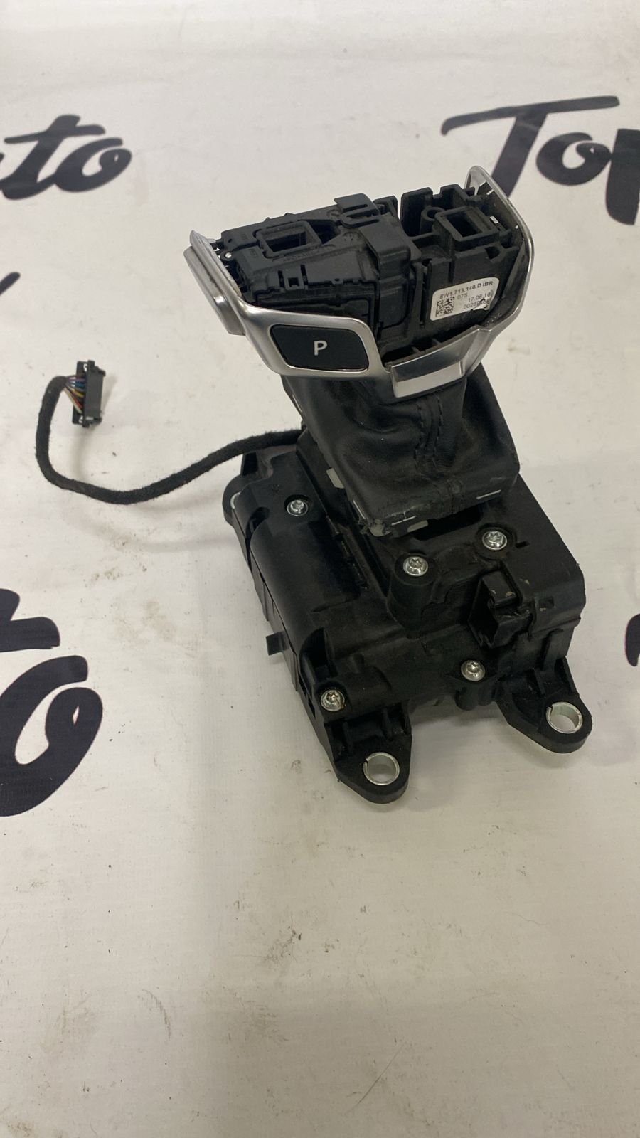 Селектор акпп Audi A4 / A5 (B9) 8W1713041E